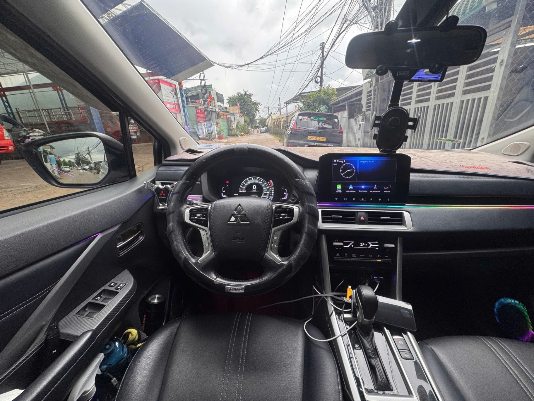 Mitshubishi Xpander Cross 2023 - Nội thất 2