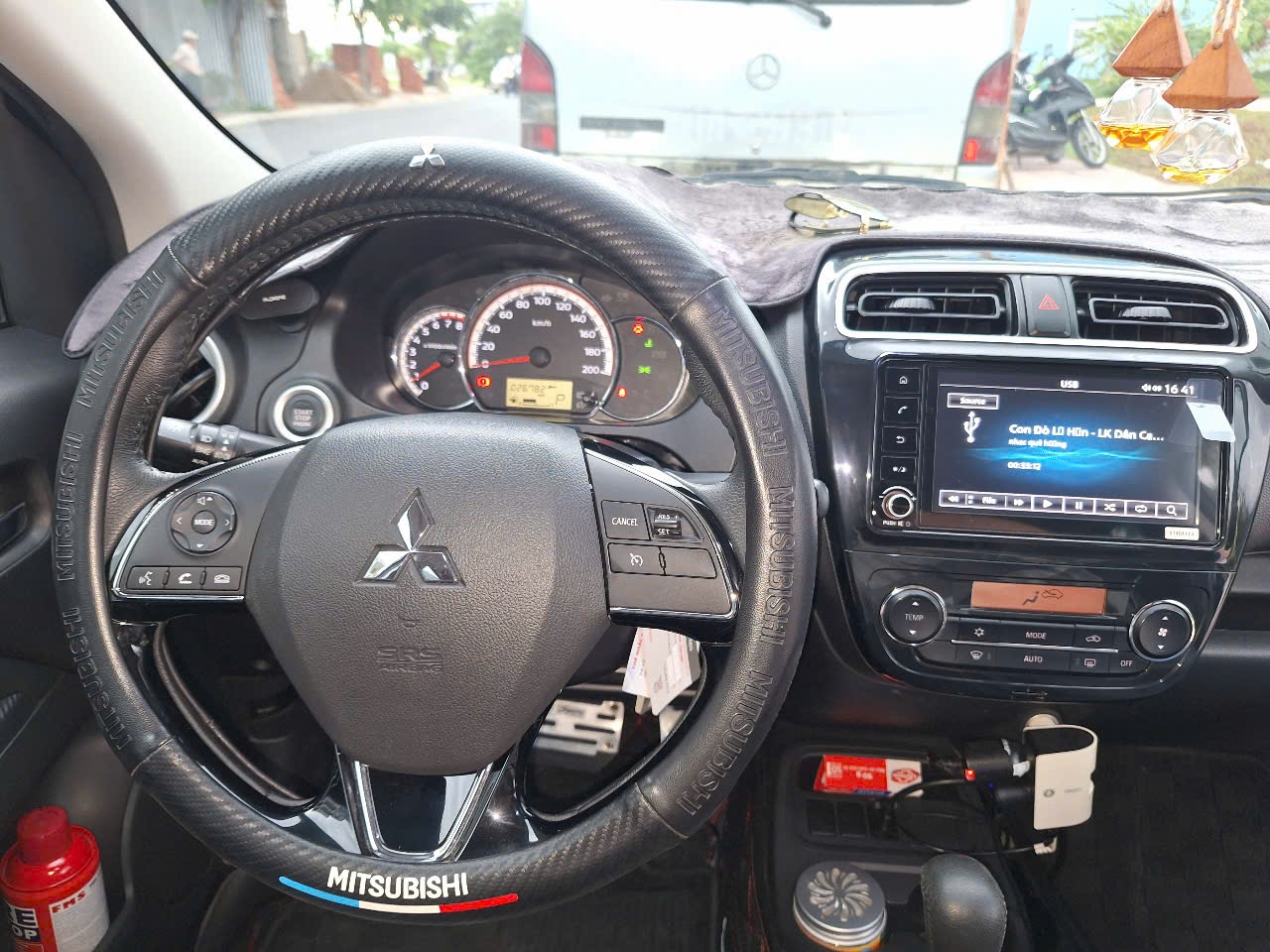 Mitsubishi Attrage 2021 bản cao cấp số tự động - Nội thất 1