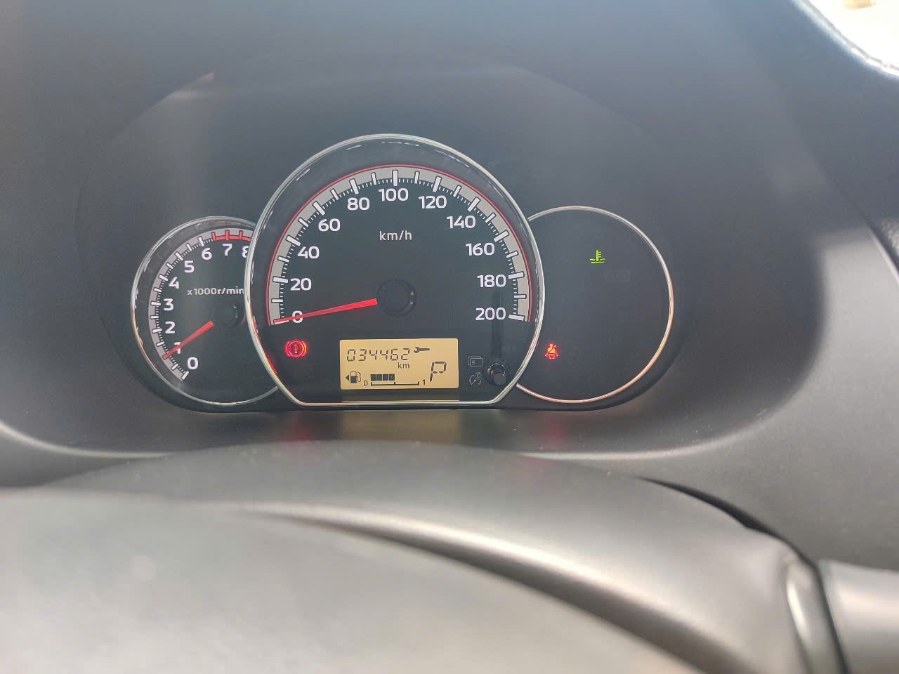 Mitsubishi Attrage Premium 1.2 CVT - Nội thất 1