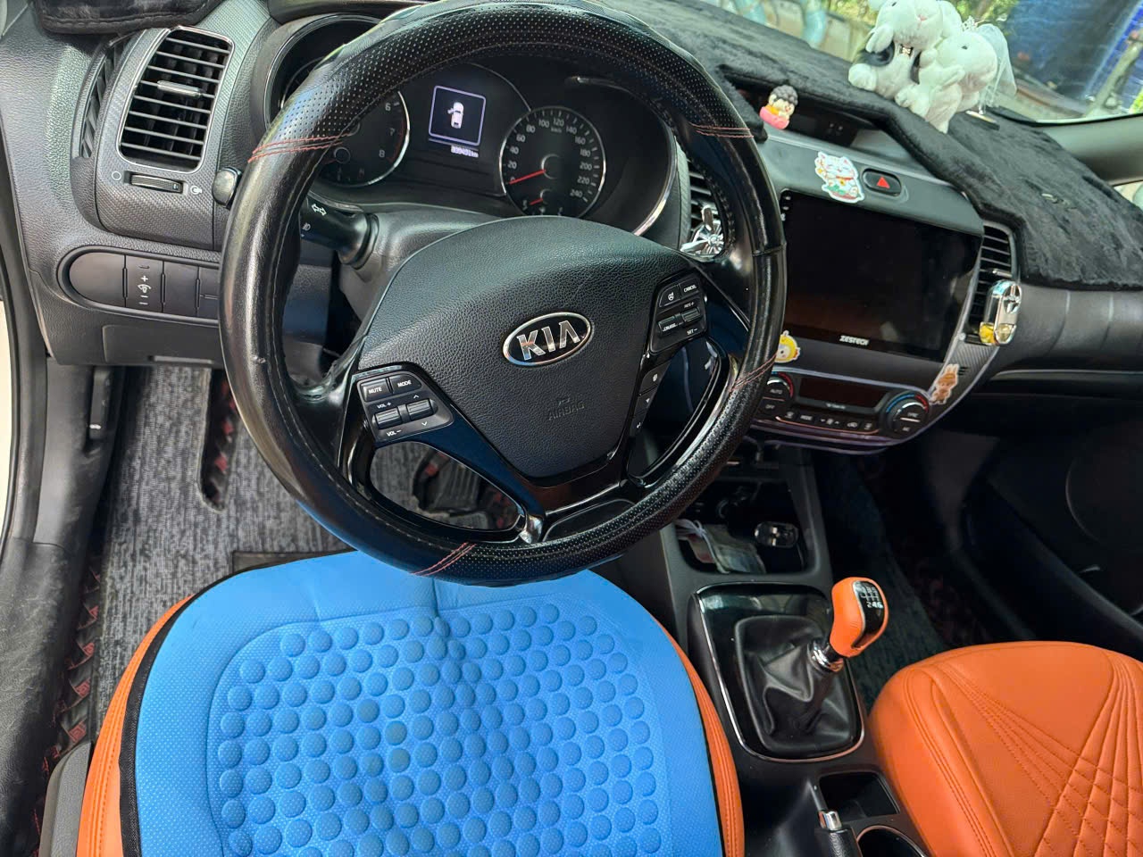 kia cerato 2018 - Nội thất 1