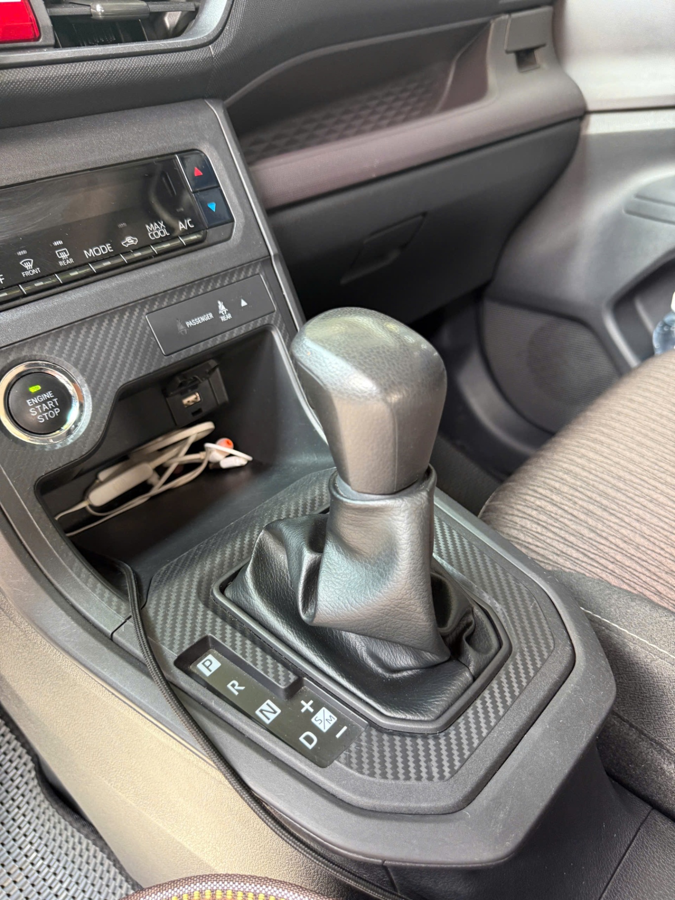 Toyota Avanza Premio 1.5 AT 2024 - Nội thất 4