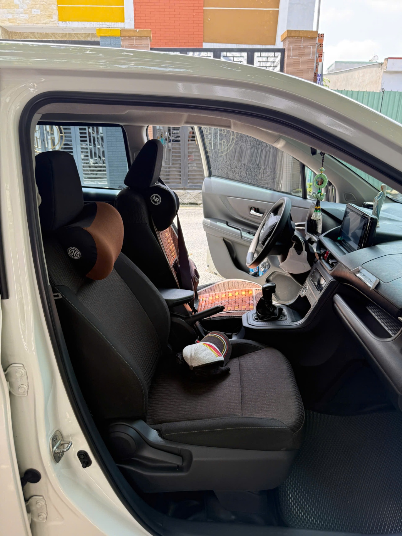 Toyota Avanza Premio 1.5 AT 2024 - Nội thất 10
