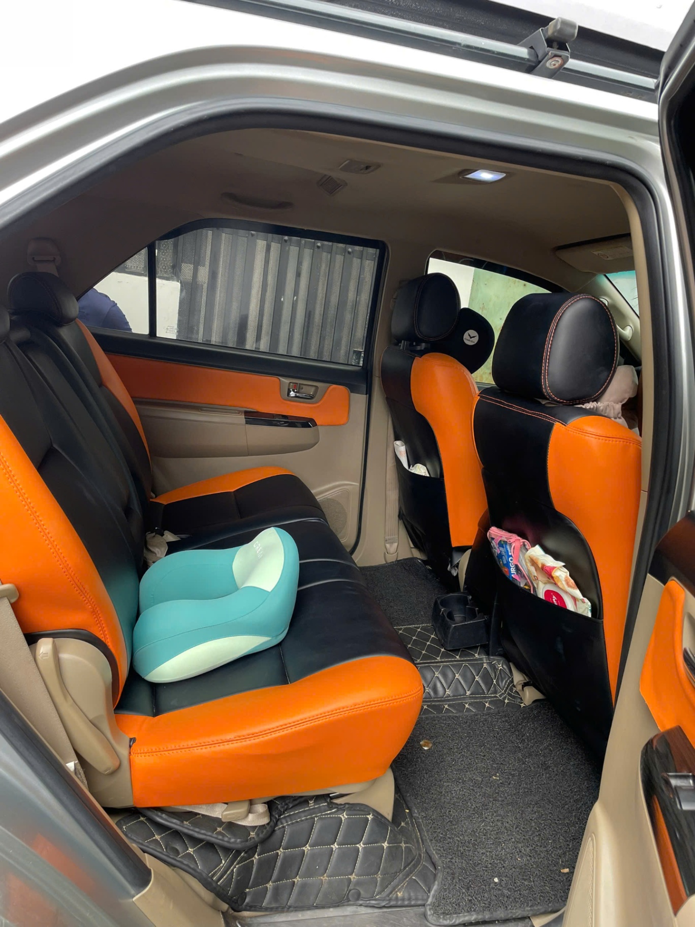 Toyota Fortuner 2.7 AT 2015  - Nội thất 6