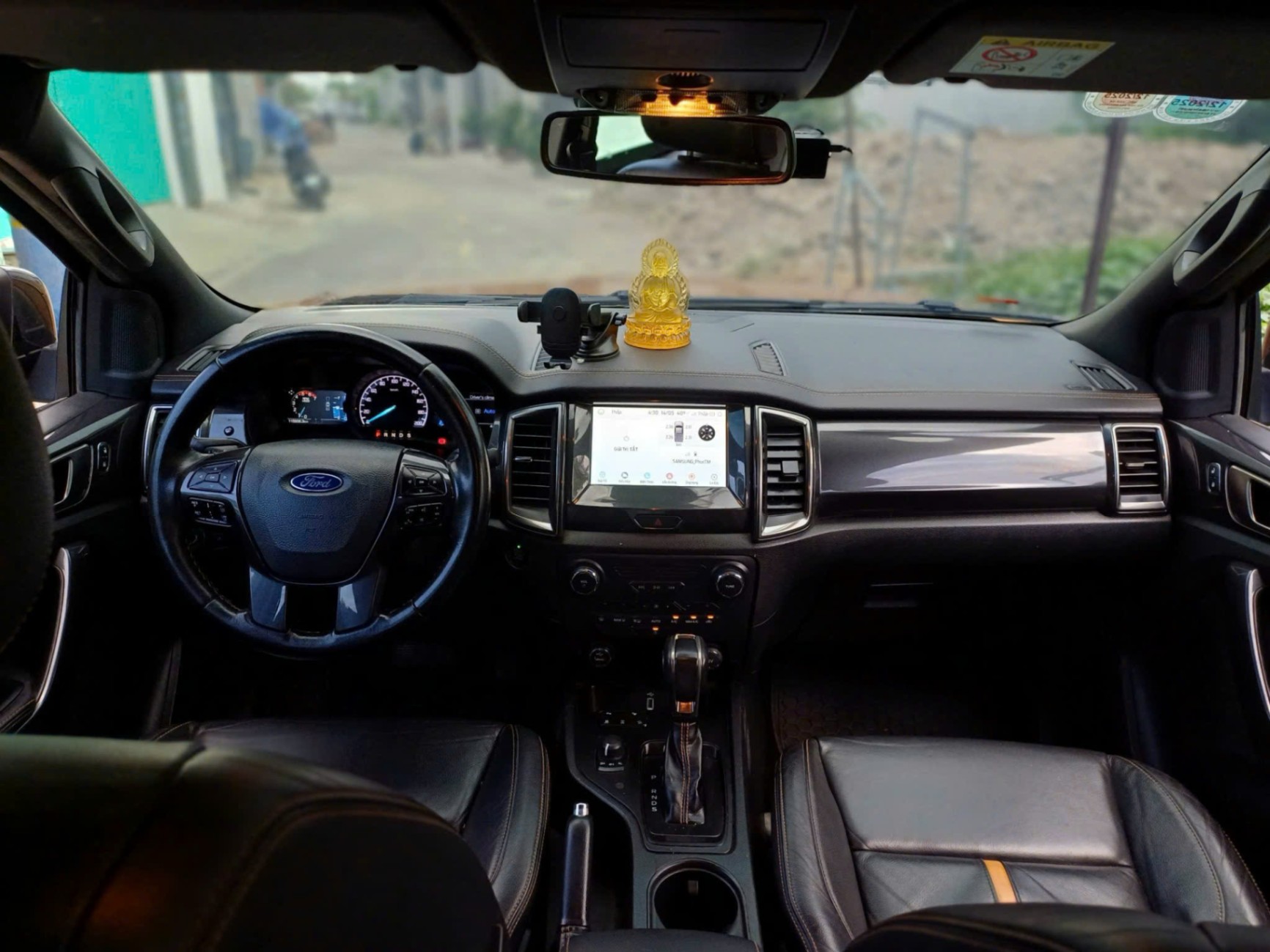 Ford Ranger wiltrack 2022 - Nội thất 12