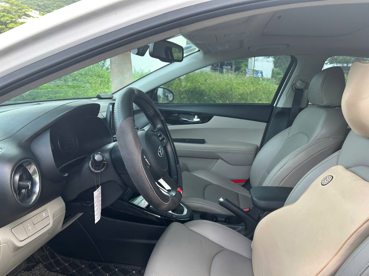 Kia Cerato 1.6 AT Luxury 2019  - Nội thất 4