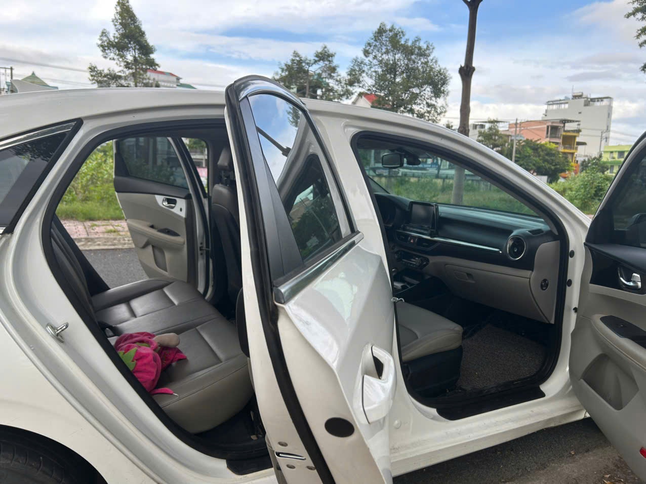 Kia Cerato 1.6 AT Luxury 2019  - Nội thất 5