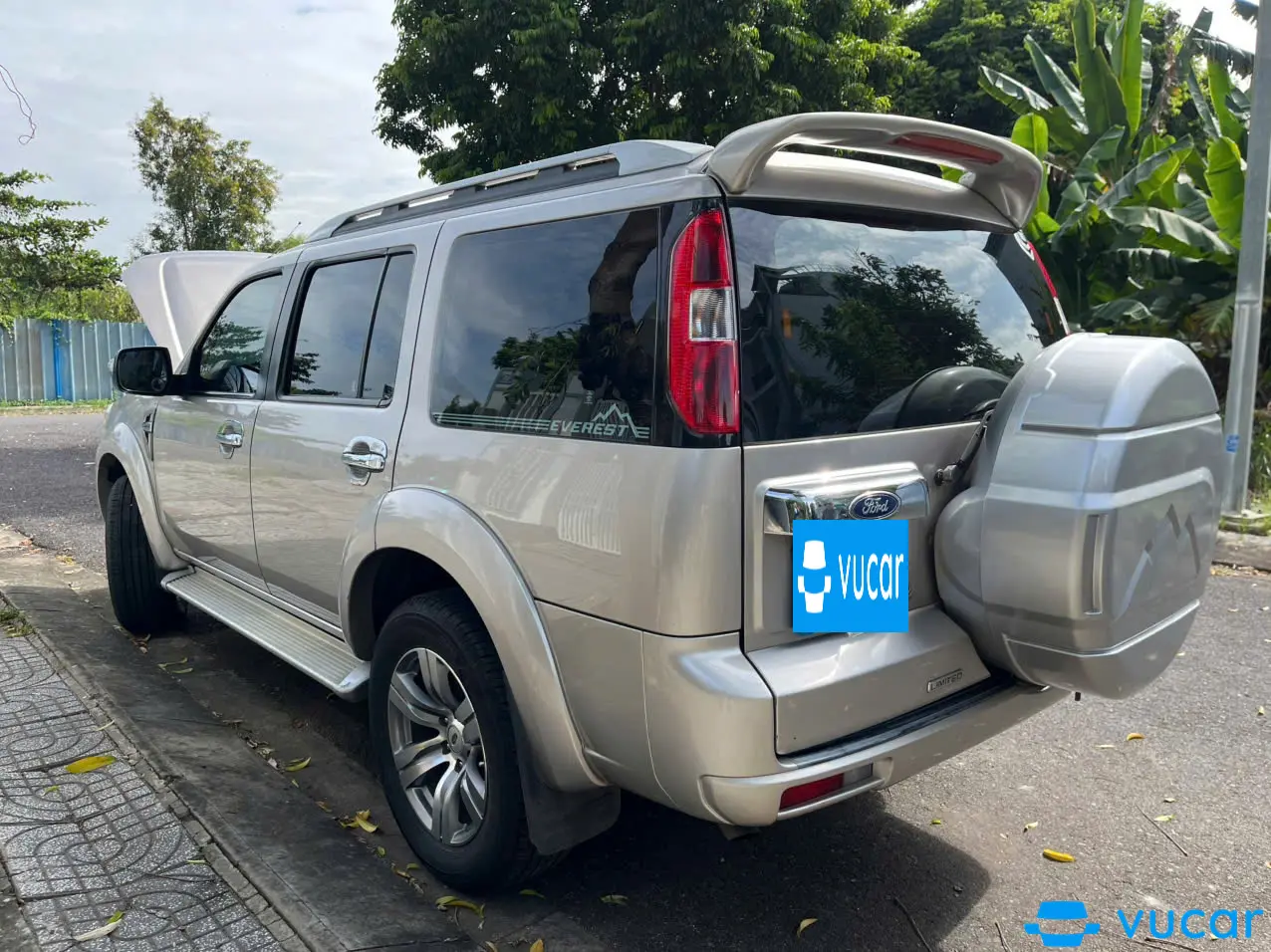 Ford Everest Limited 2010  - Ngoại thất 6