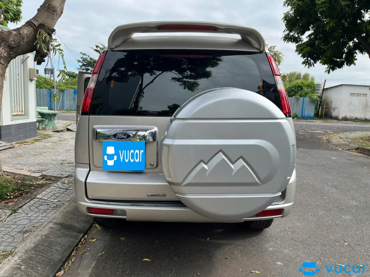 Ford Everest Limited 2010  - Ngoại thất 10