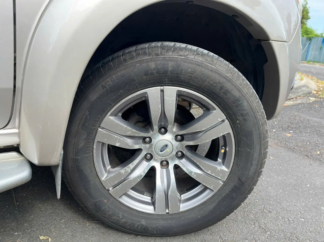 Ford Everest Limited 2010  - Ngoại thất 14