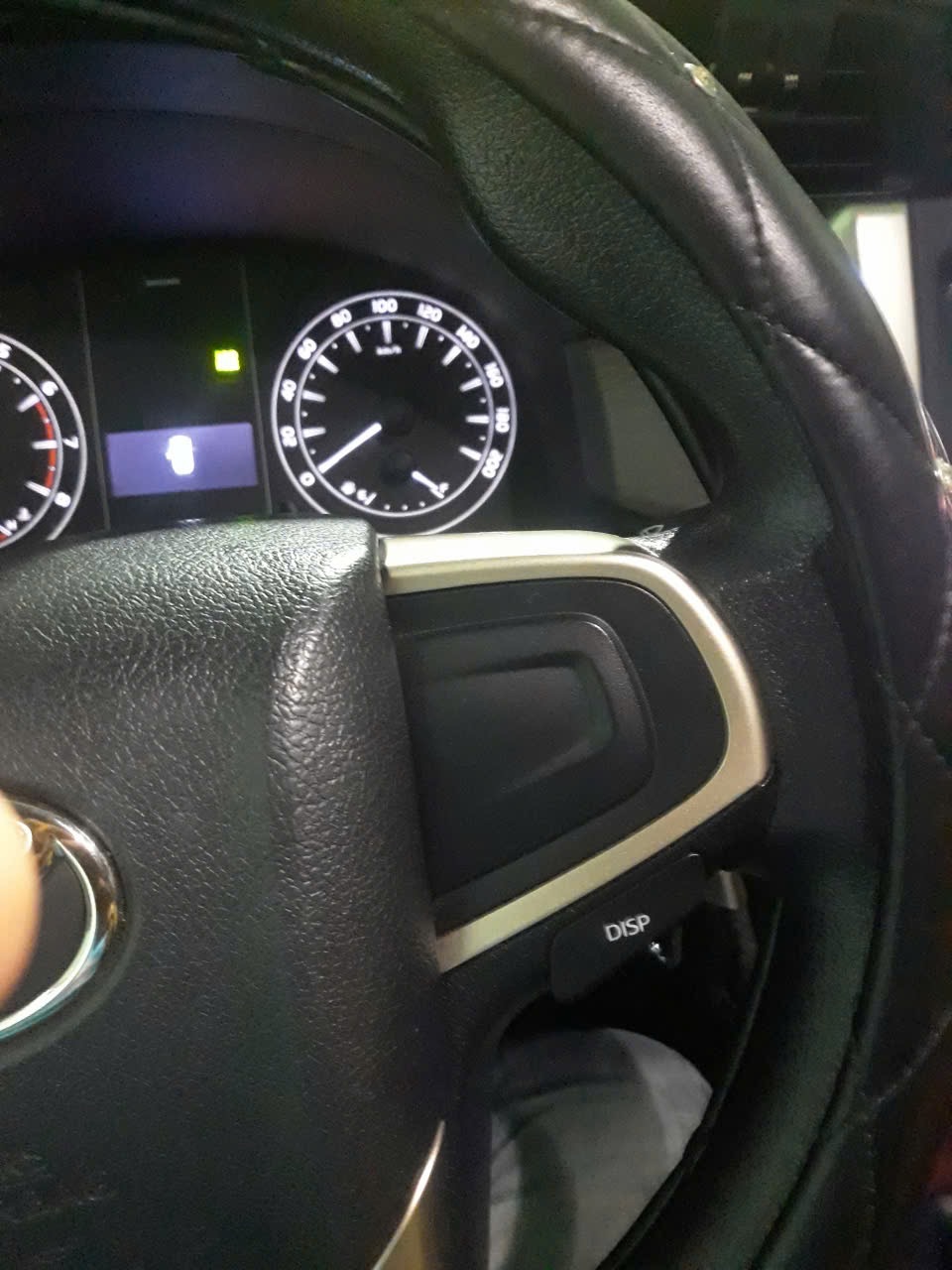 Toyota Innova E Số sàn 2019 - Nội thất 3