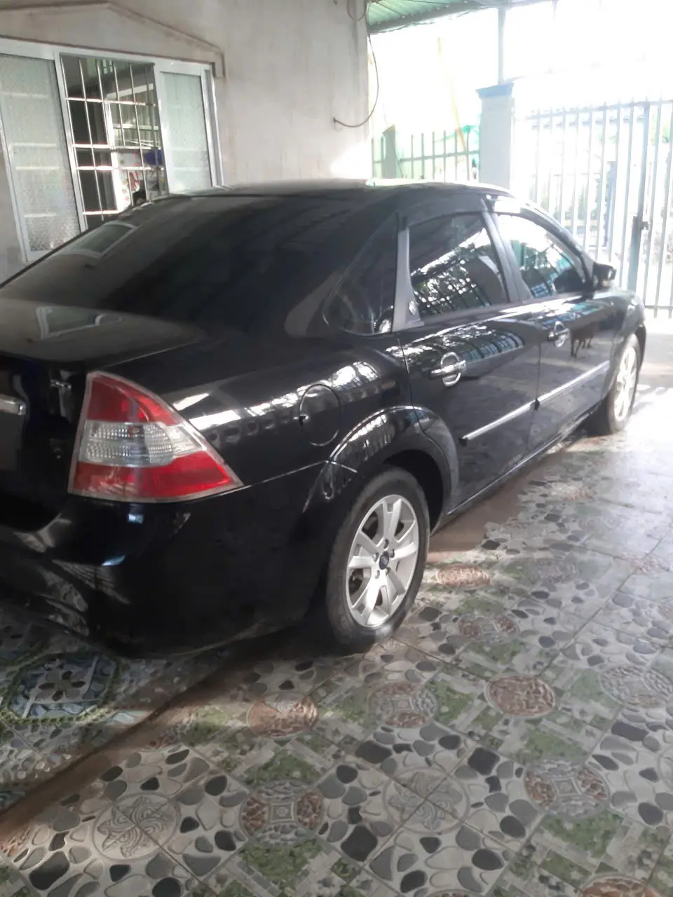 Ford Focus 2.0 AT bản đặc biệt GIA 2011 - Ngoại thất 4