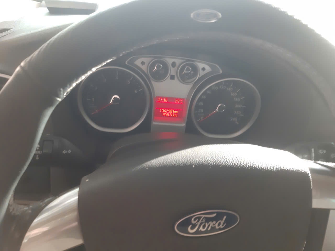 Ford Focus 2.0 AT bản đặc biệt GIA 2011 - Nội thất 3