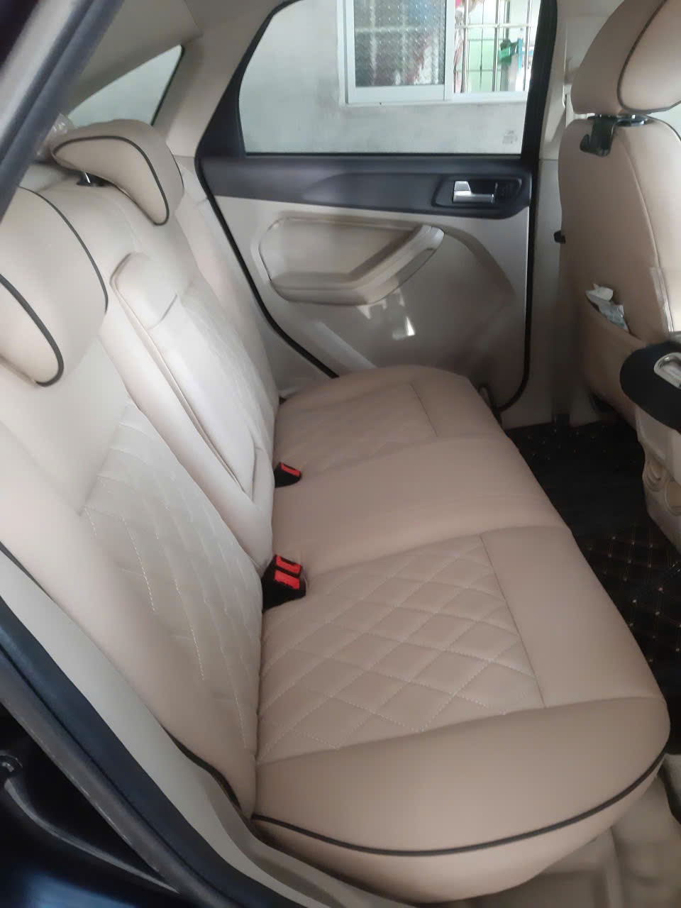 Ford Focus 2.0 AT bản đặc biệt GIA 2011 - Nội thất 9