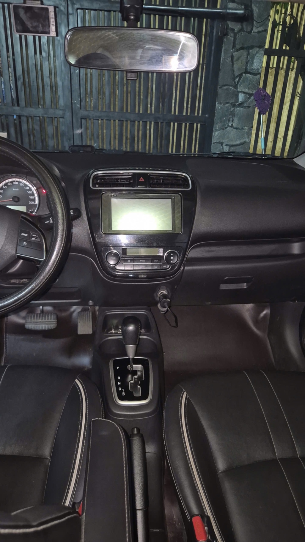 Mitsubishi Attrage CVT 2020 - Nội thất 1