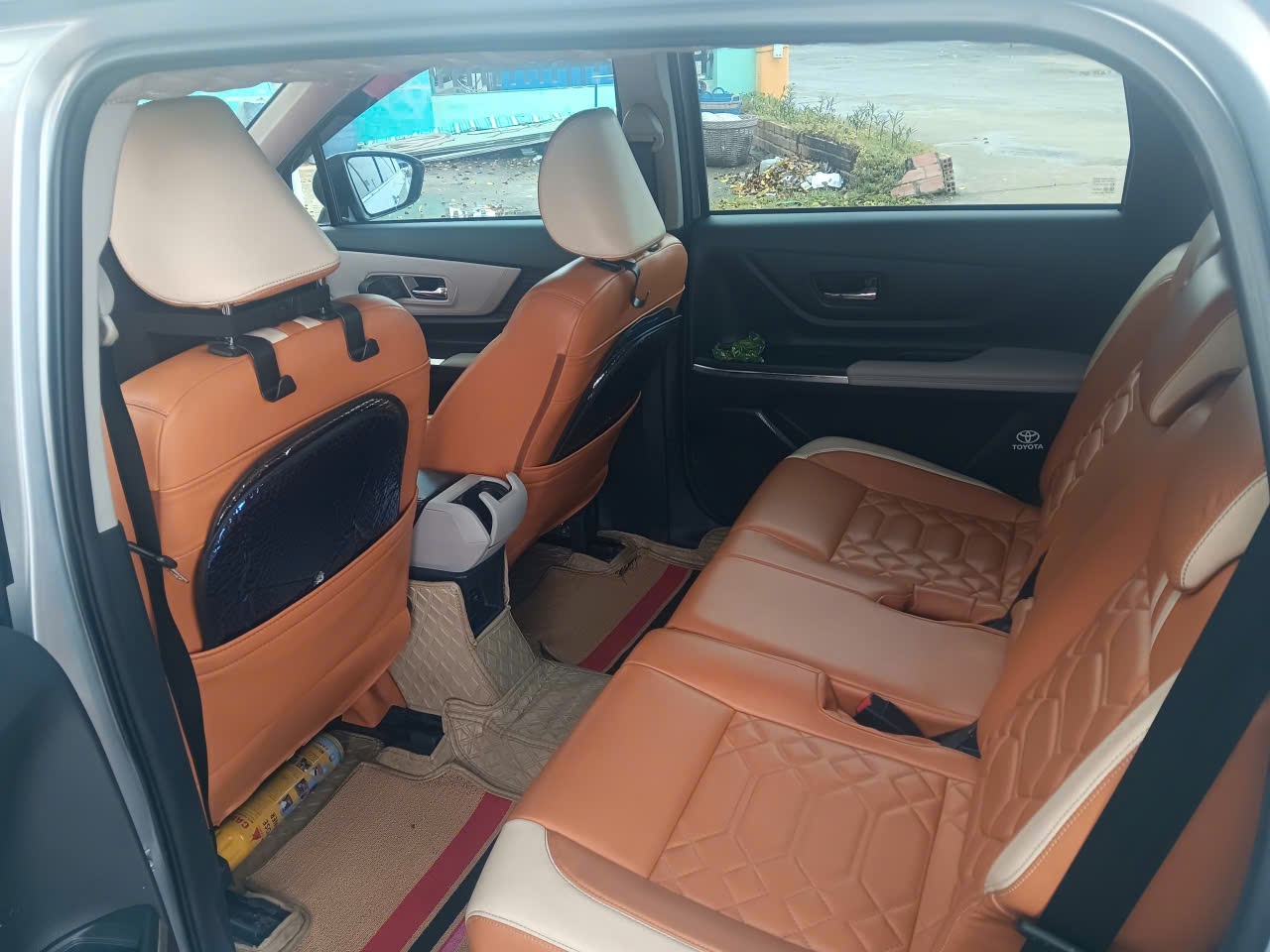 Toyota Veloz 2022 top 2022 - Nội thất 3