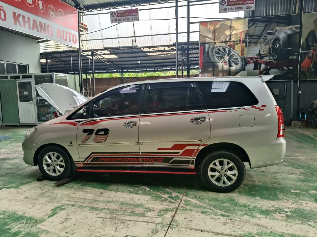 Toyota Innova 2006 - Ngoại thất 2