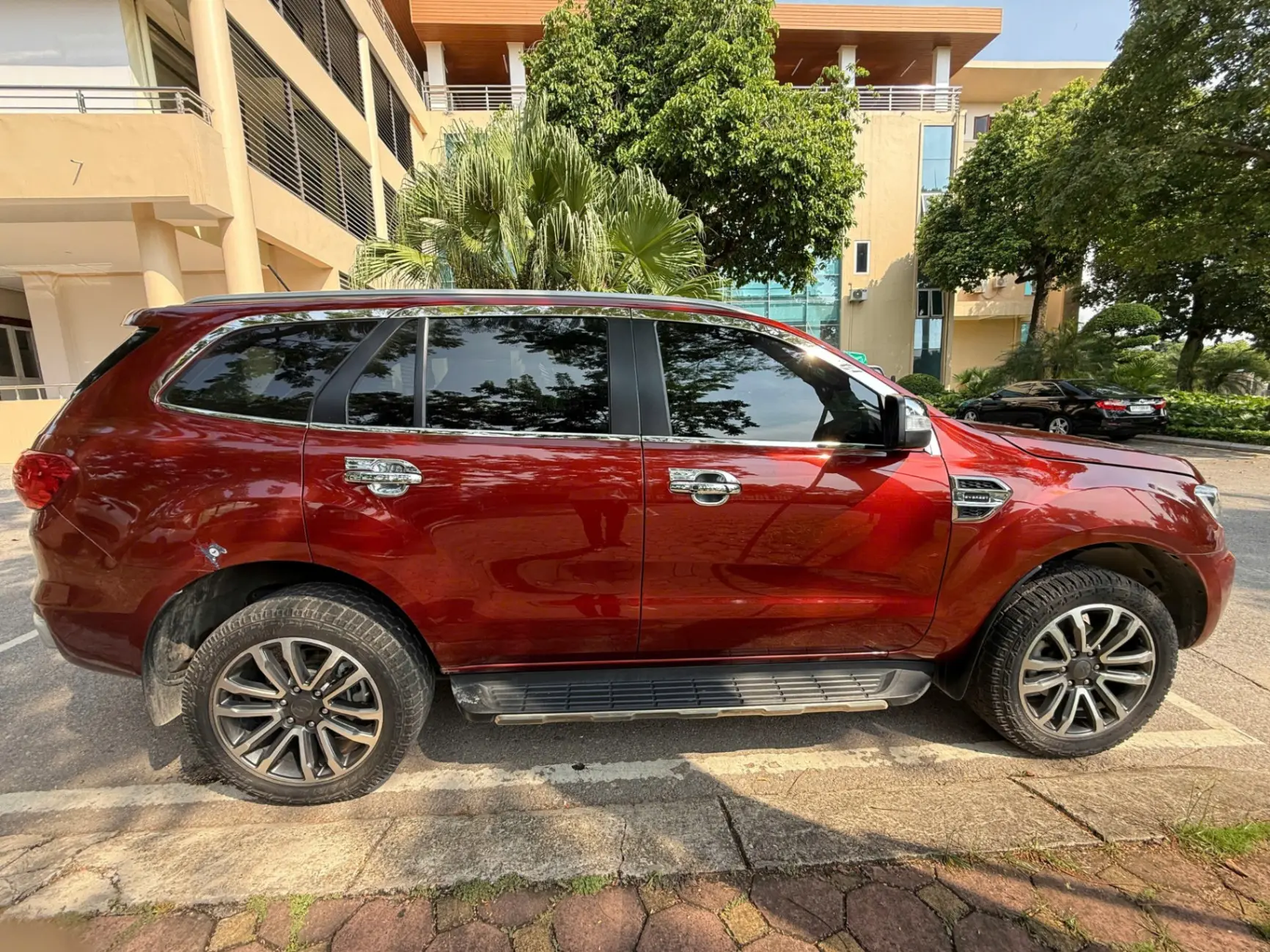 Ford Everest Titanium 2.0L 4x2 AT 2020 - Ngoại thất 1