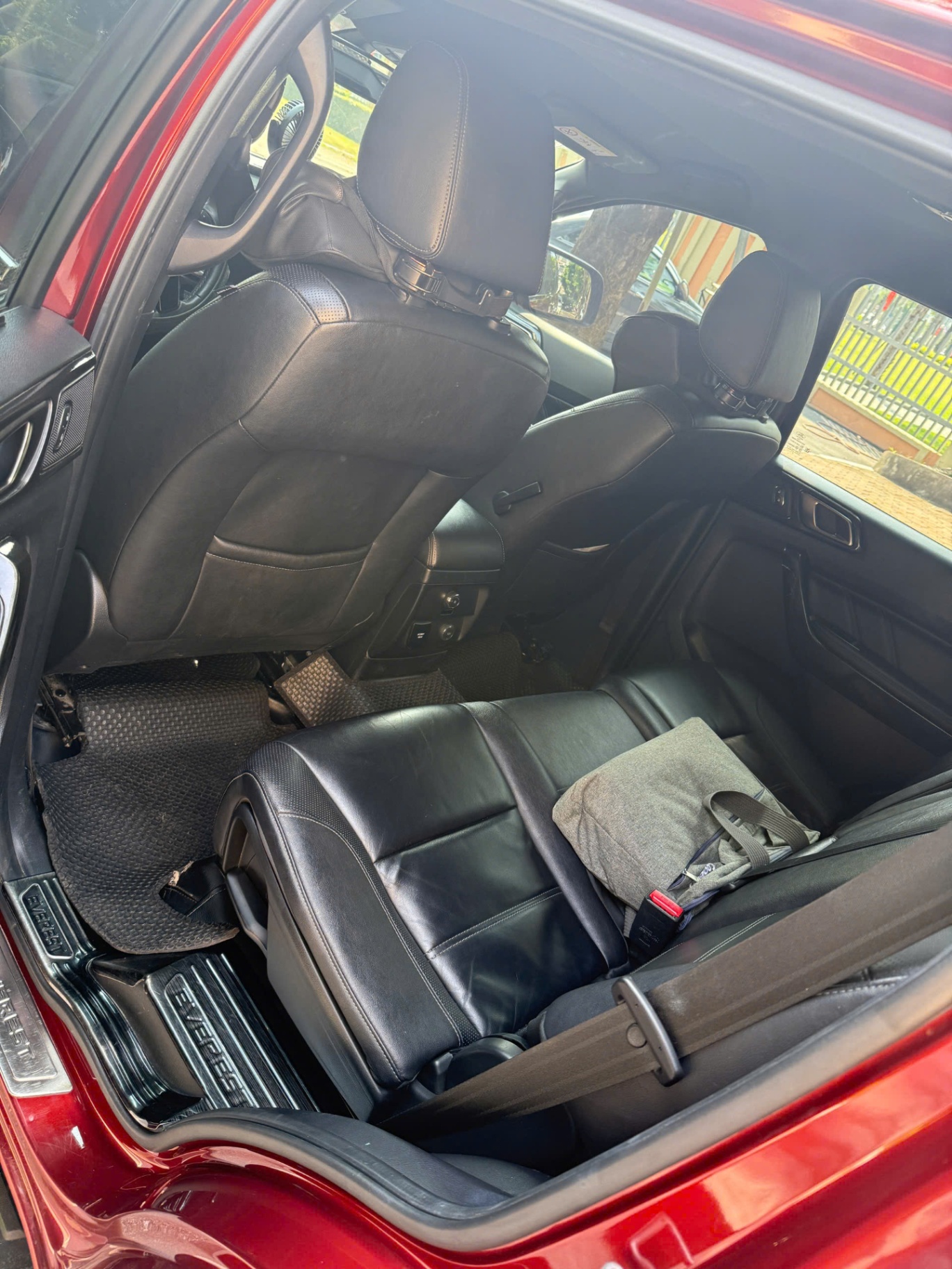 Ford Everest Titanium 2.0L 4x2 AT 2020 - Nội thất 4