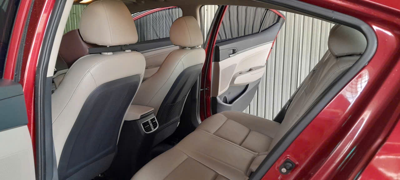 Hyundai Elantra 1.6 AT GLS 2018 - Nội thất 2