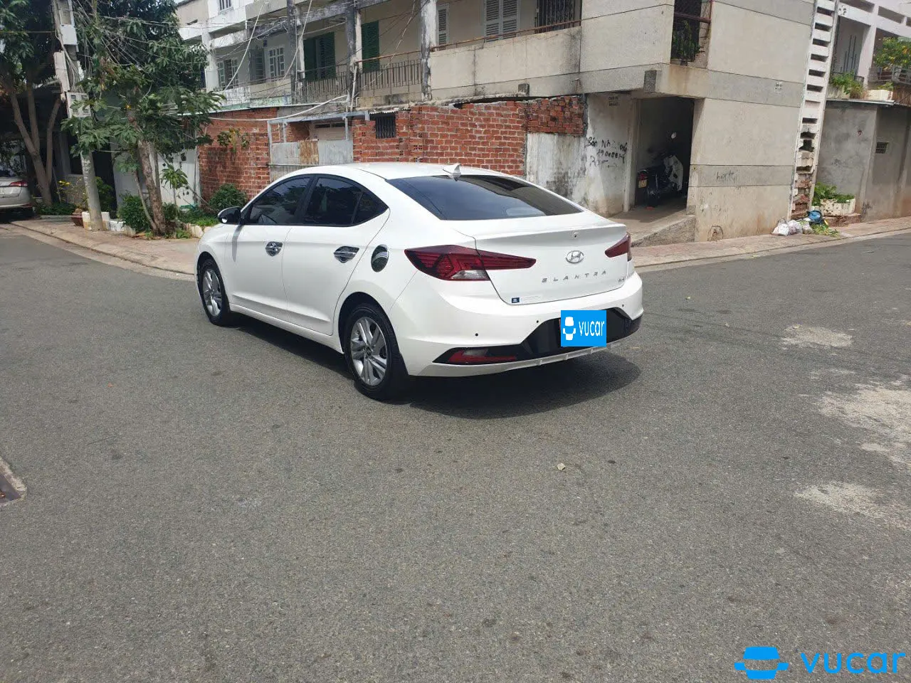 Hyundai Elantra 1.6 AT 2020 - Ngoại thất 2