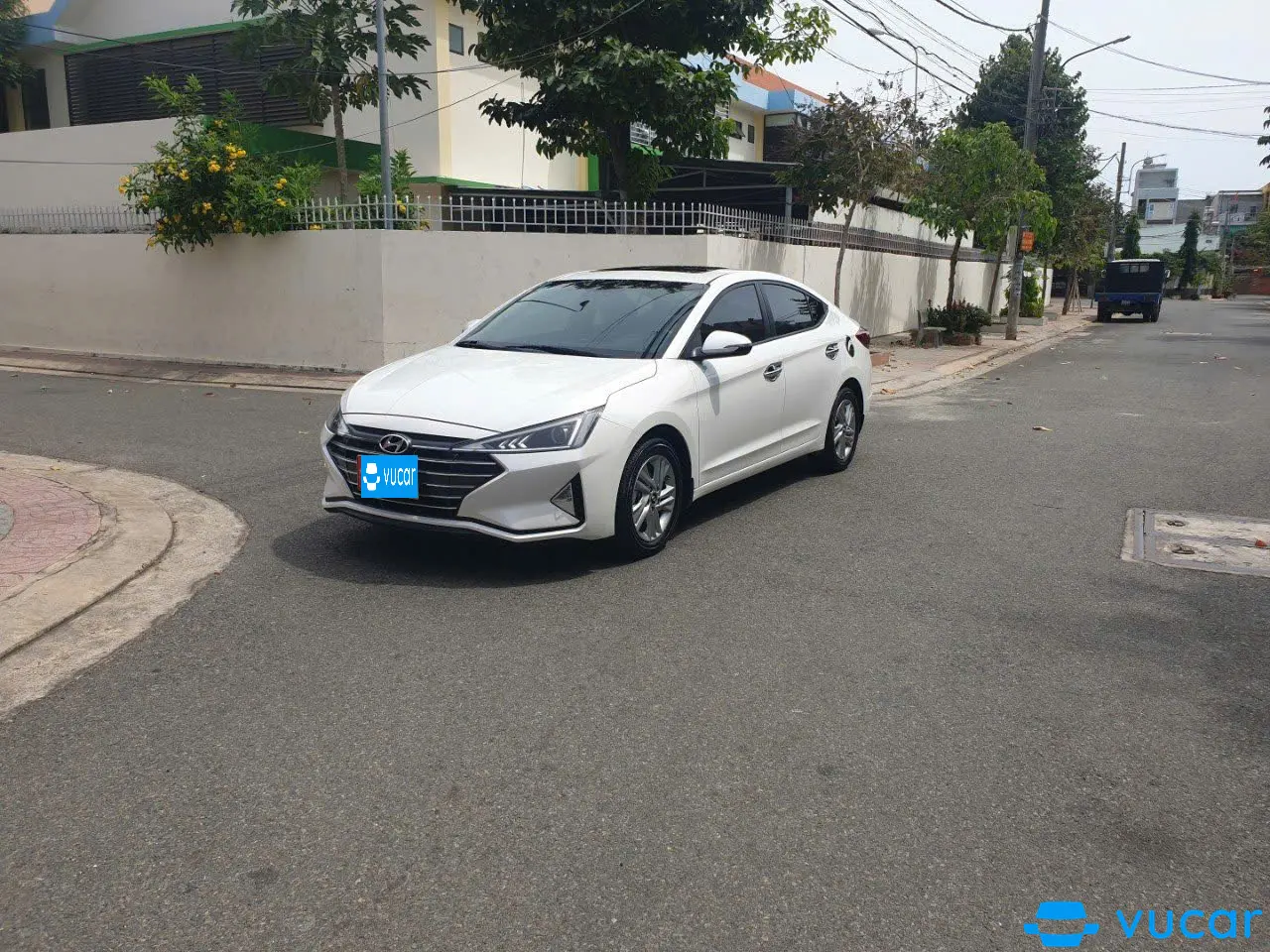 Hyundai Elantra 1.6 AT 2020 - Ngoại thất 3