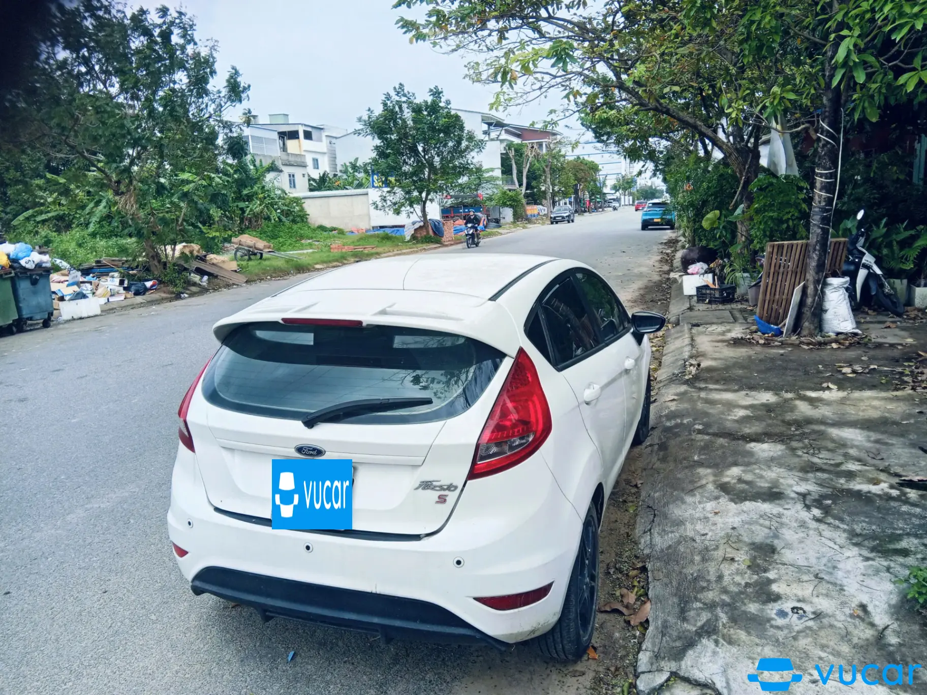 Ford Fiesta 1.6 AT 2011 - Ngoại thất 3