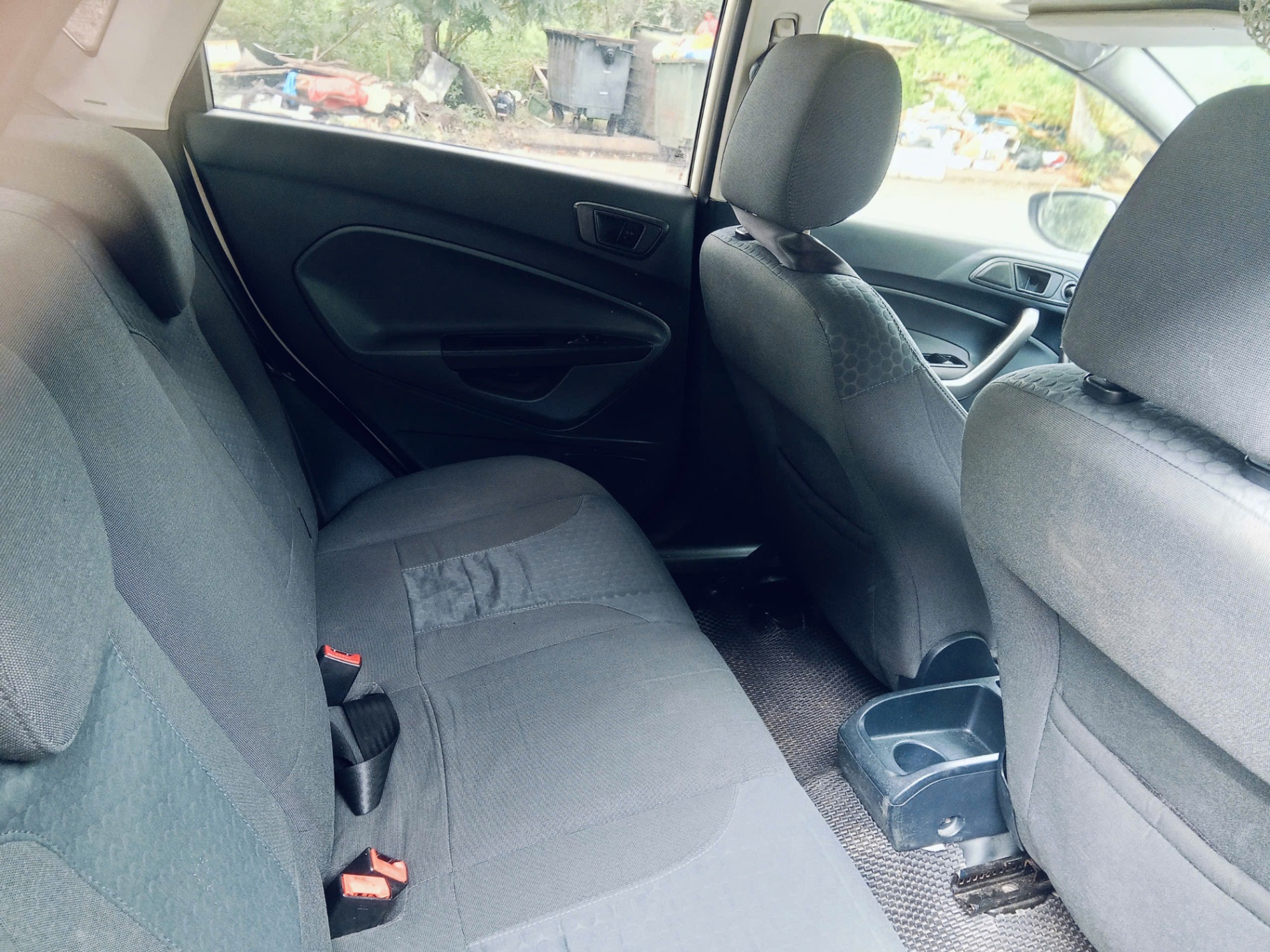 Ford Fiesta 1.6 AT 2011 - Nội thất 1