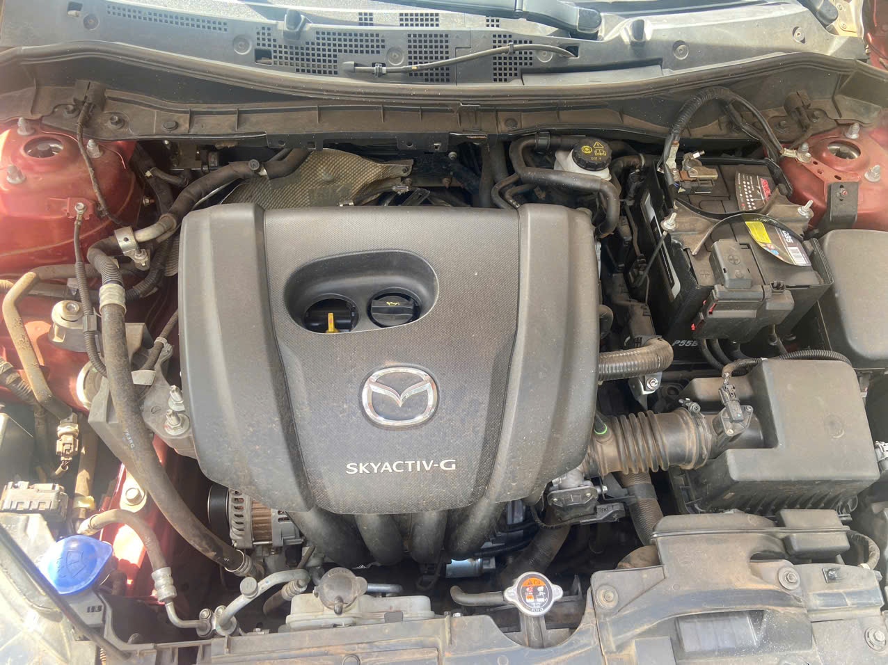 Mazda 2 Luxury 2020 - Khoang động cơ 1