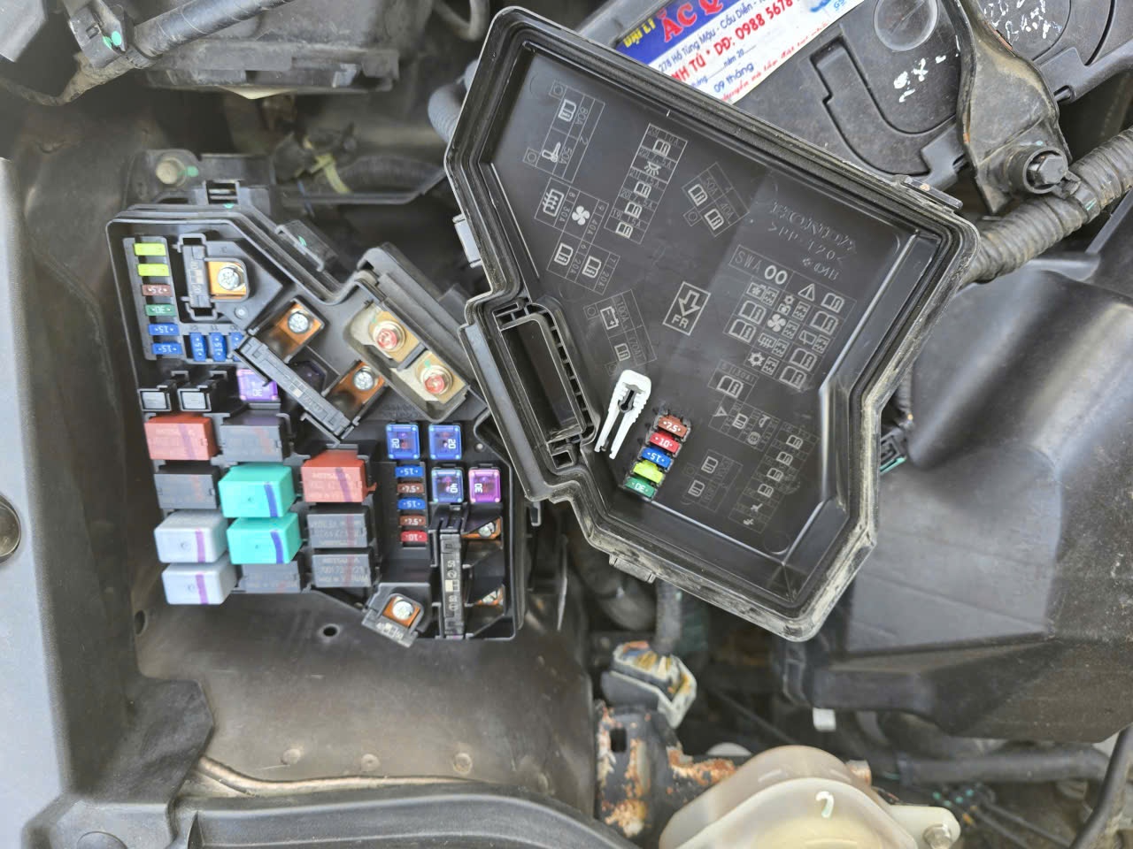 Honda CR-V 2.4L TG 2011 - Nội thất 1