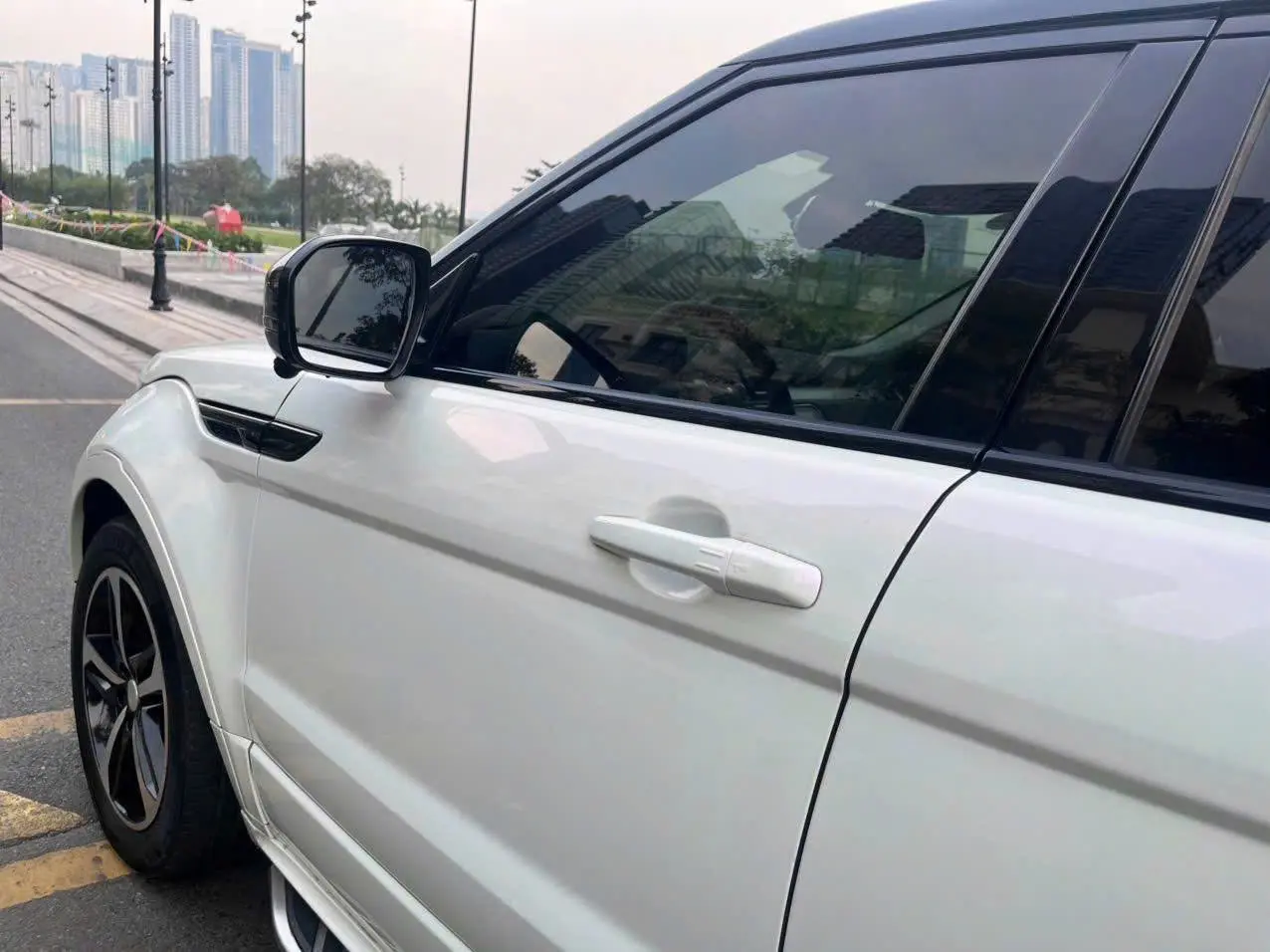 Land Rover Range Rover Evoque Phiên bản khác 2013 - Ngoại thất 2