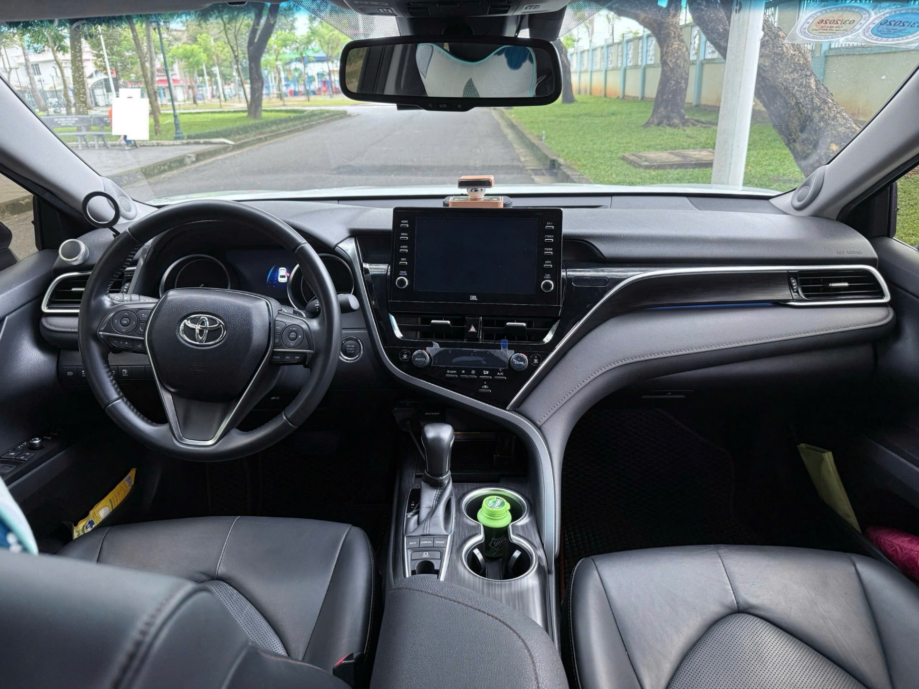Toyota Camry 2.0Q 2023 - Nội thất 1