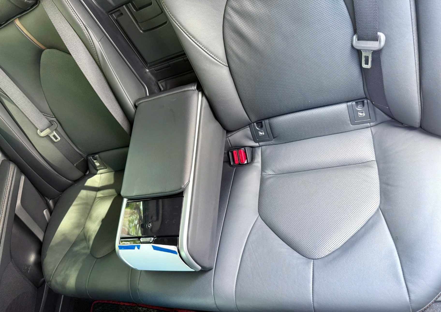 Toyota Camry 2.0Q 2023 - Nội thất 2