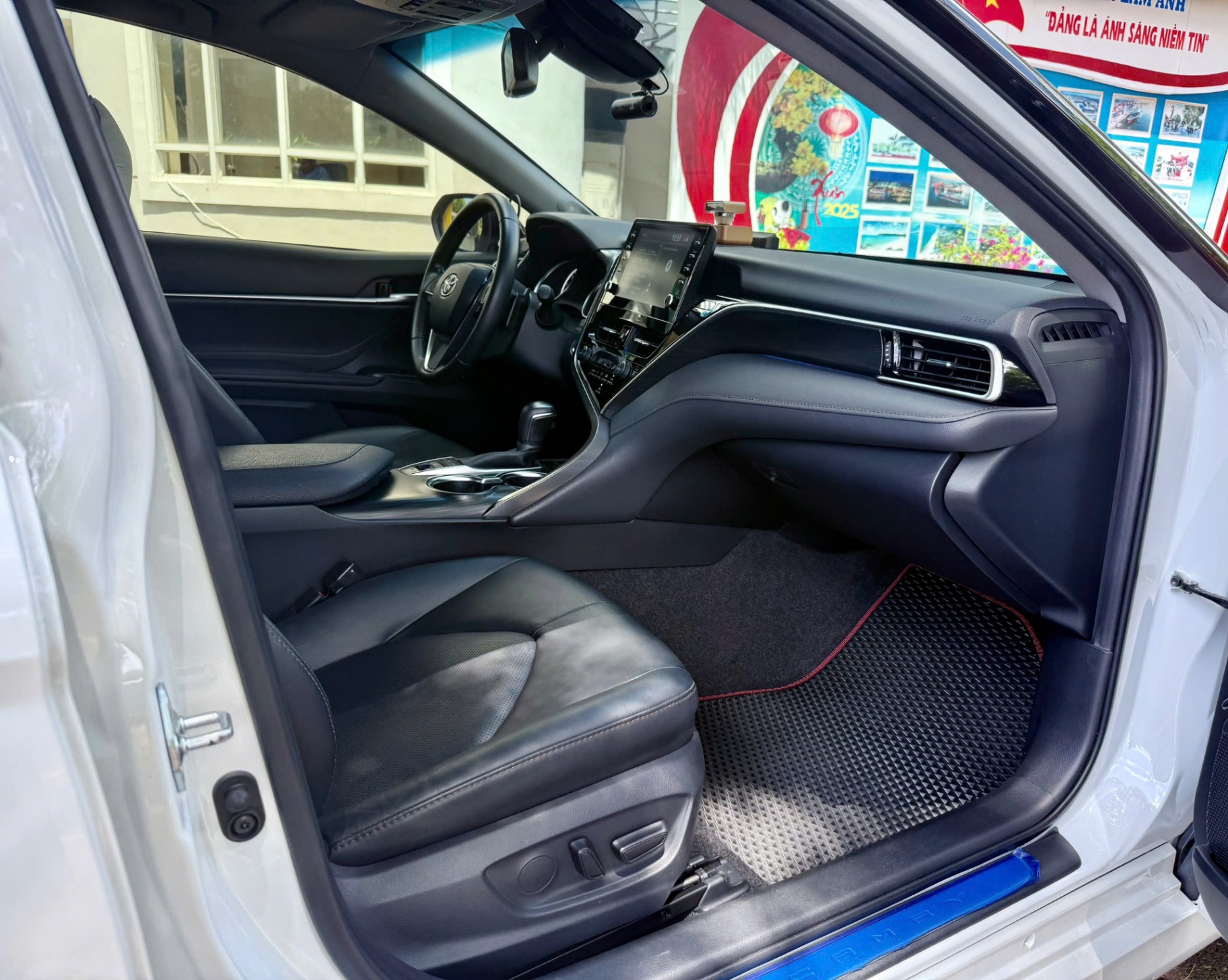 Toyota Camry 2.0Q 2023 - Nội thất 3
