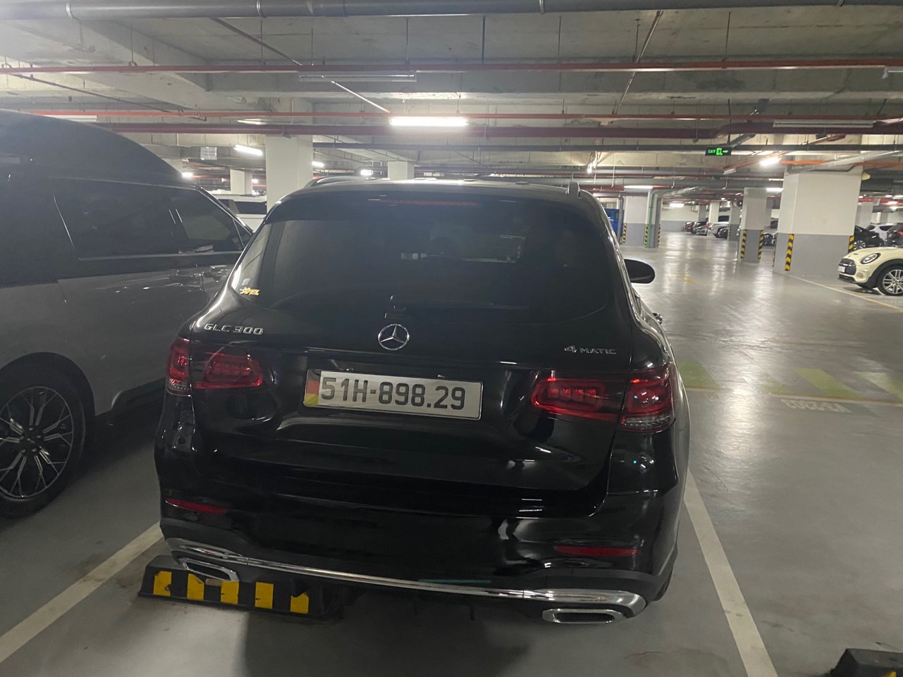Mercedes Glc 300 4Matic 2021 - Ngoại thất 3