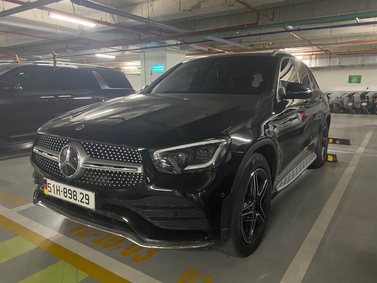 Mercedes Glc 300 4Matic 2021 - Ngoại thất 2