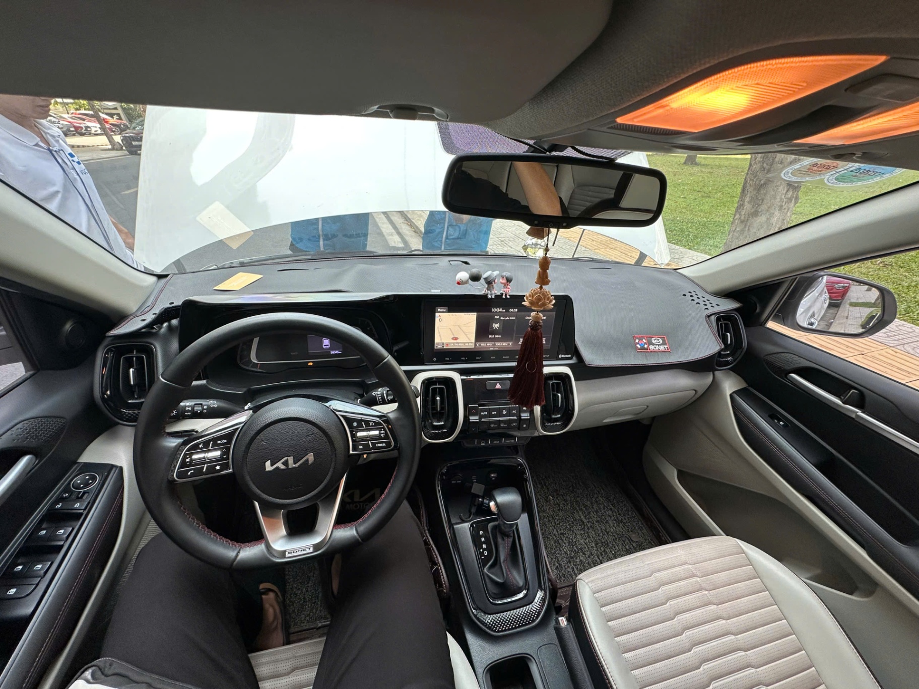 Kia Sonet Premium 1.5 AT 2022 - Nội thất 4