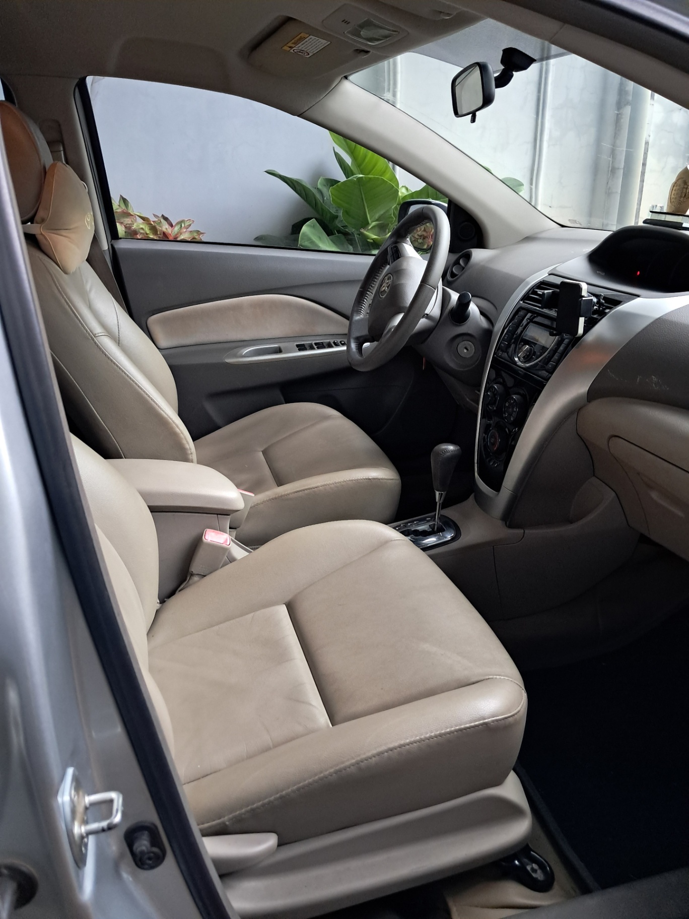 Toyota Vios 2010 - Nội thất 1