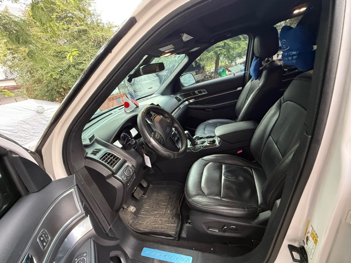Ford Explorer Limited 2.3L EcoBoost 2018 - Nội thất 1