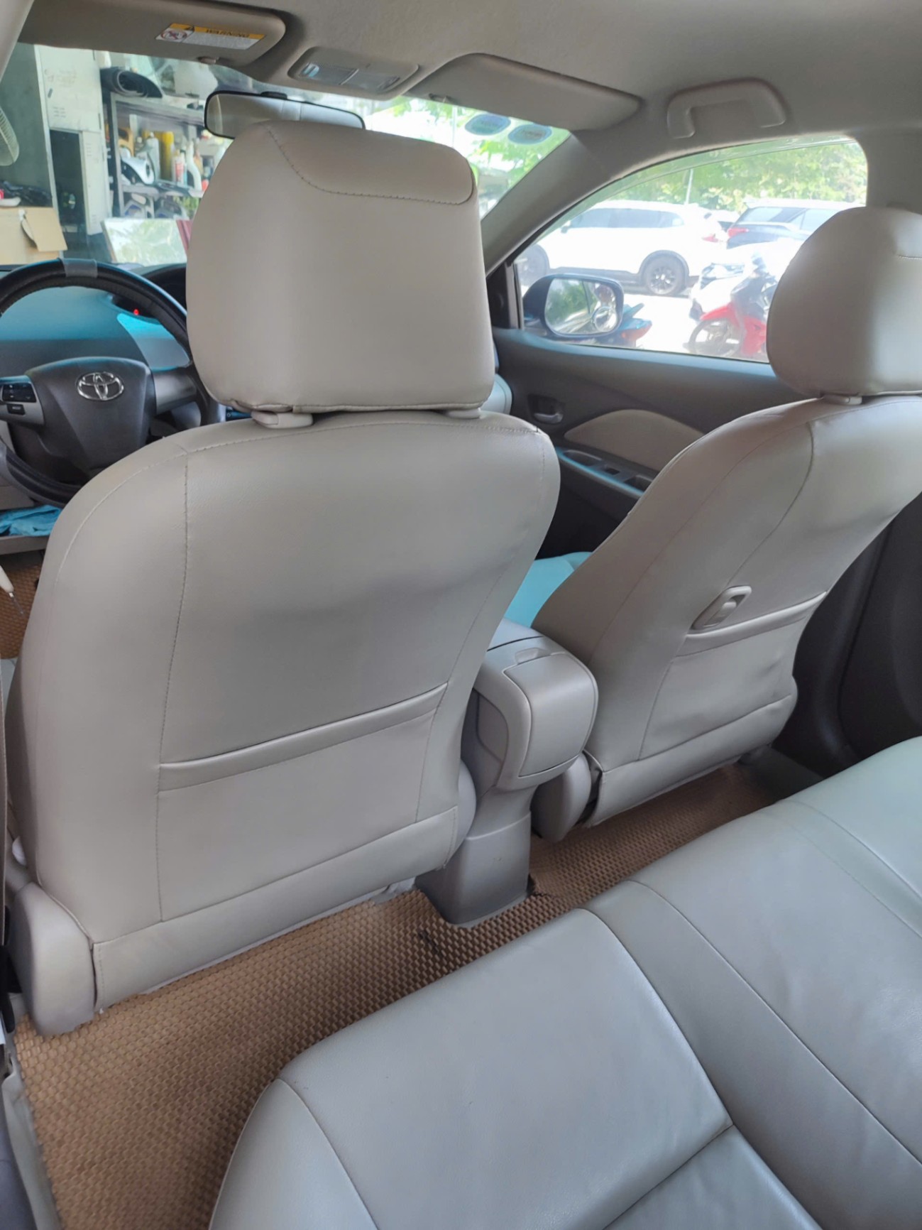 Toyota Vios 1.5G 2013 - Nội thất 3