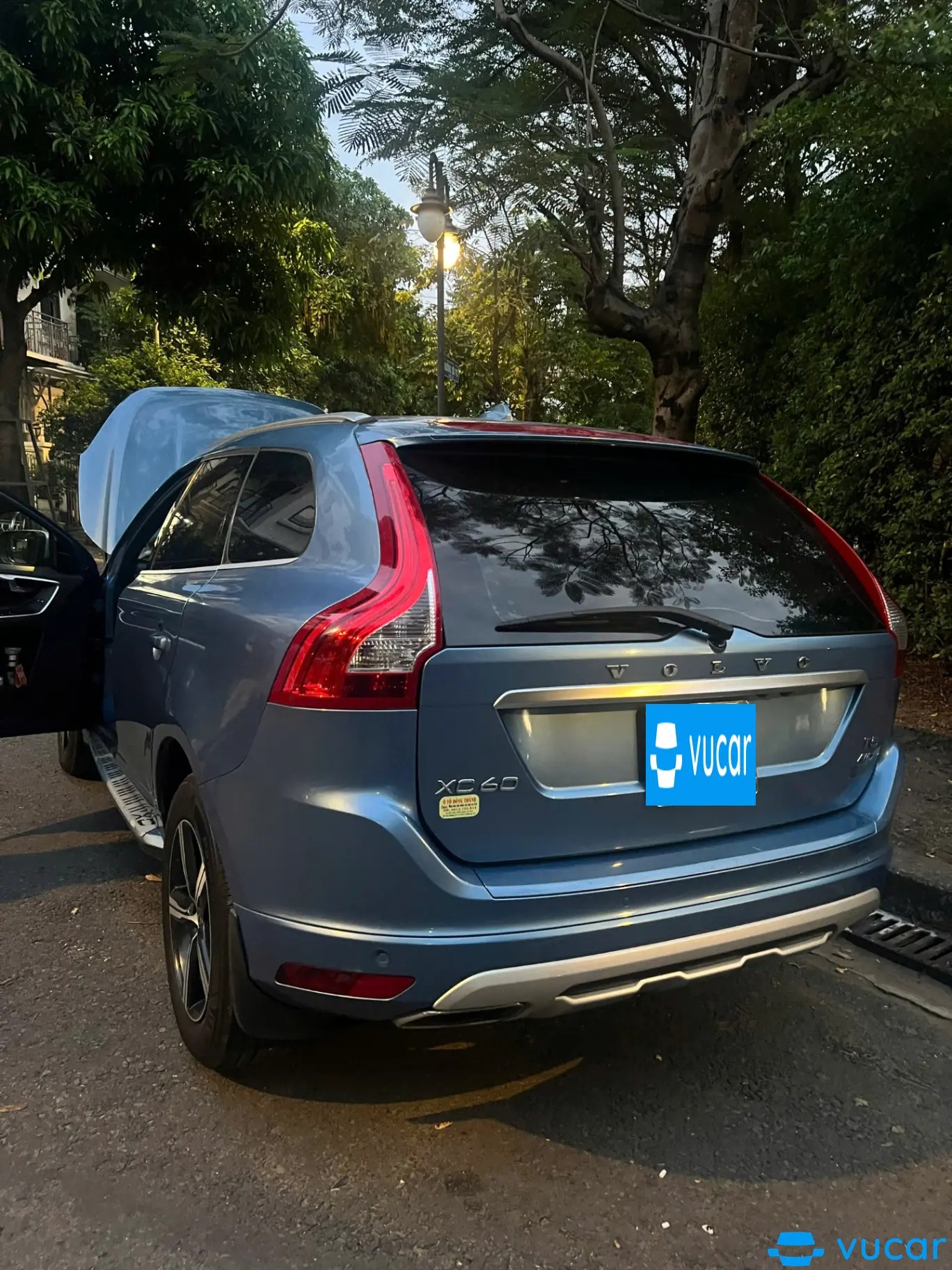 Volvo Xc60 R-Design 2016 - Ngoại thất 6