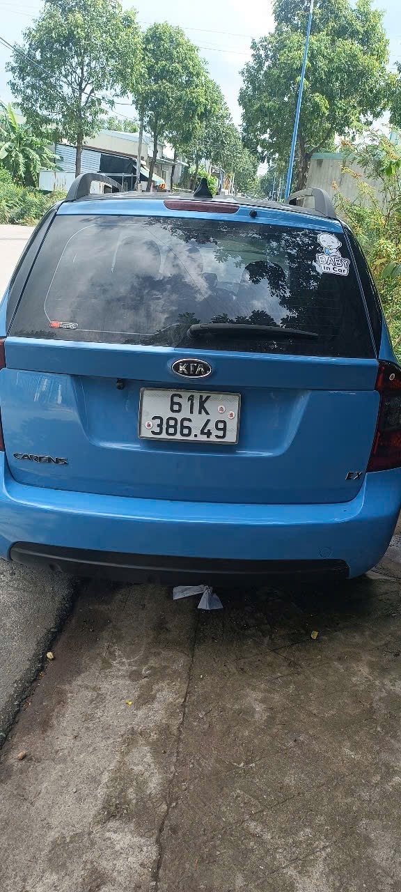 Kia Carens 2.0 MT 2009 - Ngoại thất 2