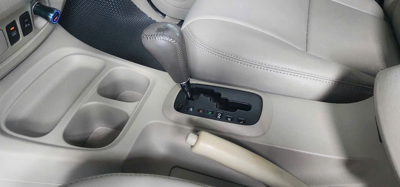 Toyota Innova 2.0G 2016 - Nội thất 2