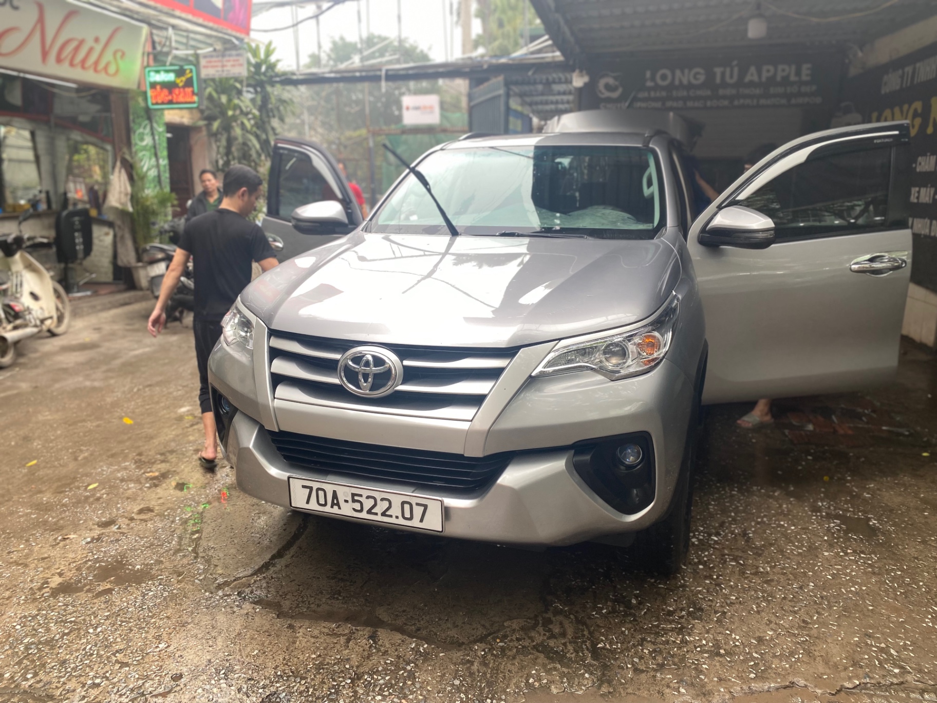 Toyota Fortuner 2.7V 4x2 AT 2019