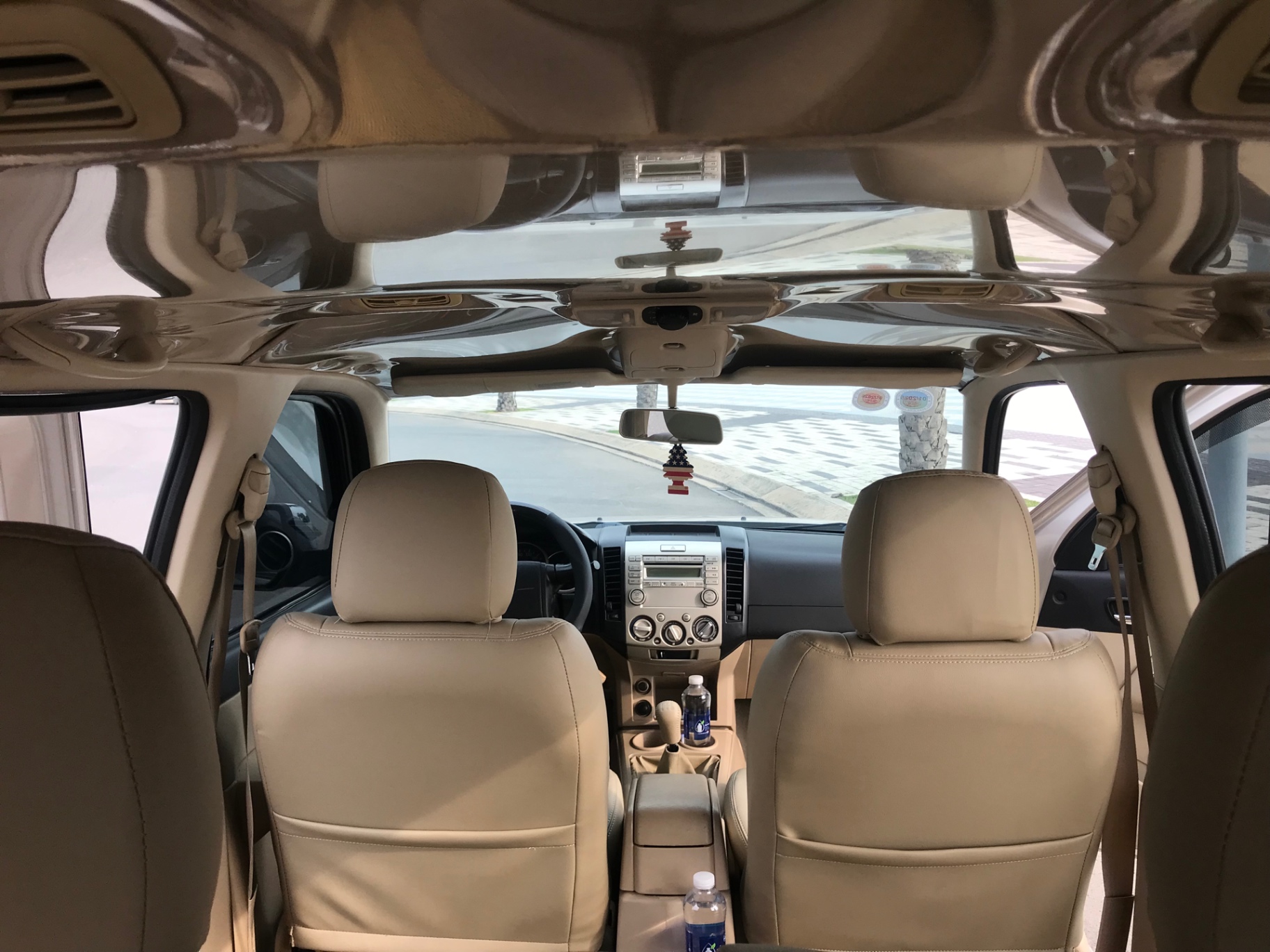 Ford Everest 2.5L 4x2 MT 2011 - Nội thất 2