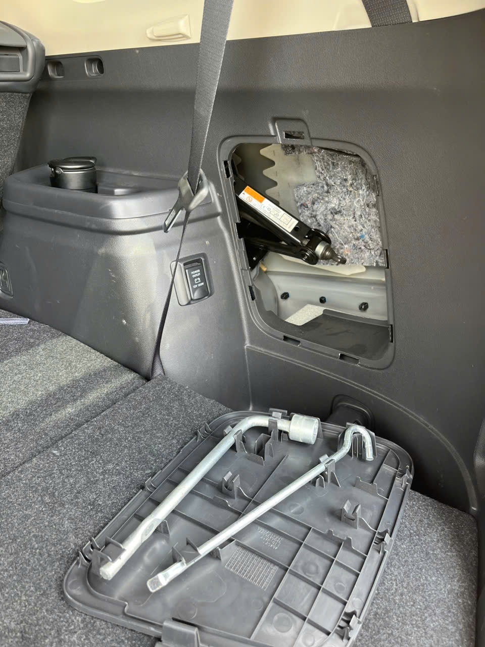 Mitsubishi Outlander 2.0 CVT 2022 - Nội thất 2