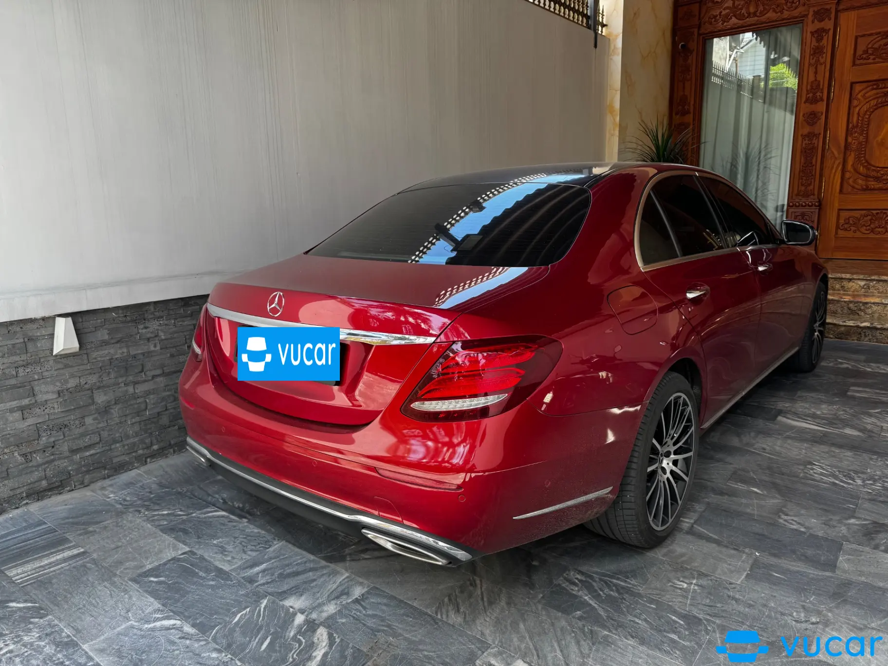 Mercedes E class E200 Exclusive 2020 - Ngoại thất 1