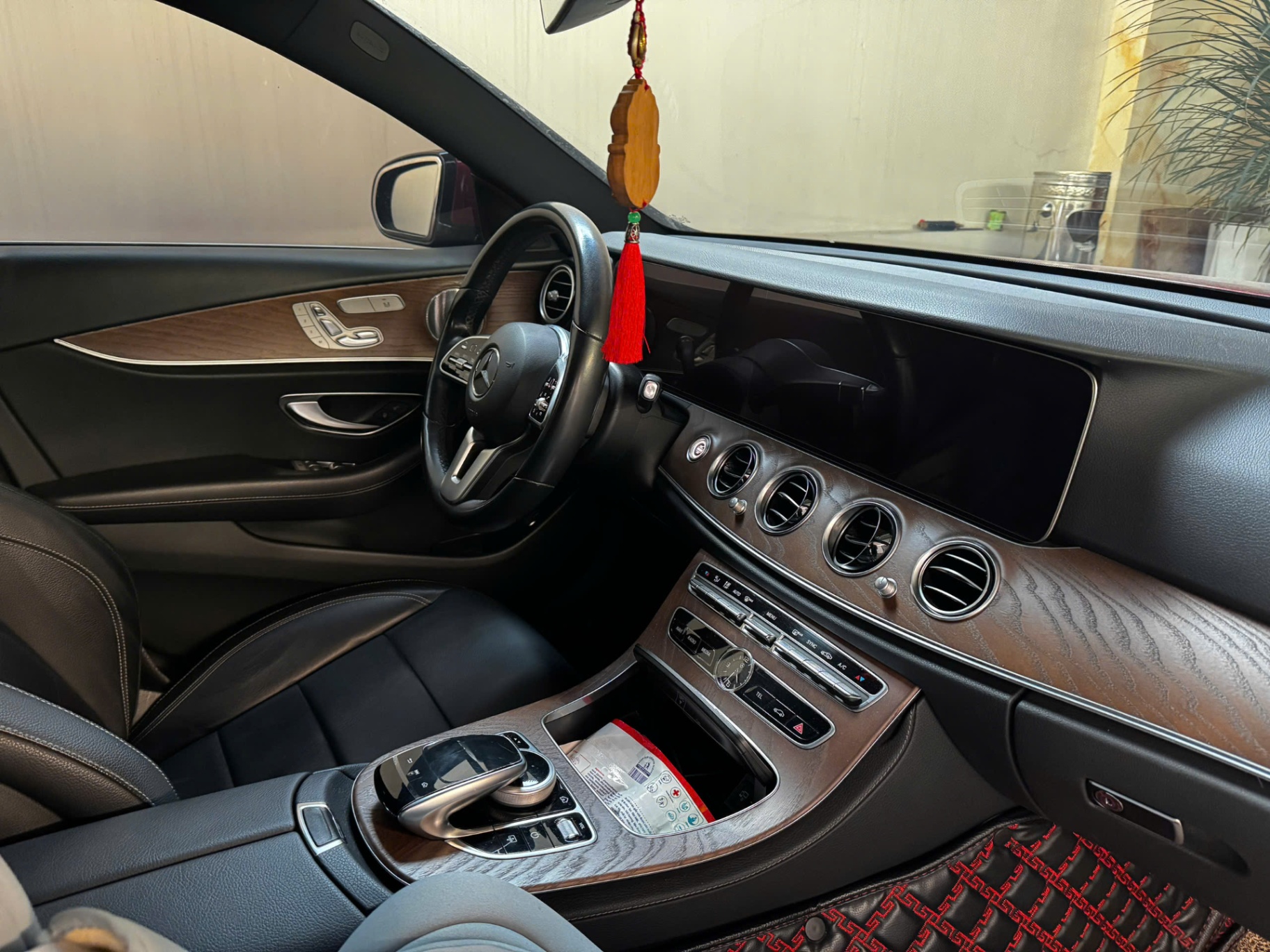 Mercedes E class E200 Exclusive 2020 - Nội thất 1