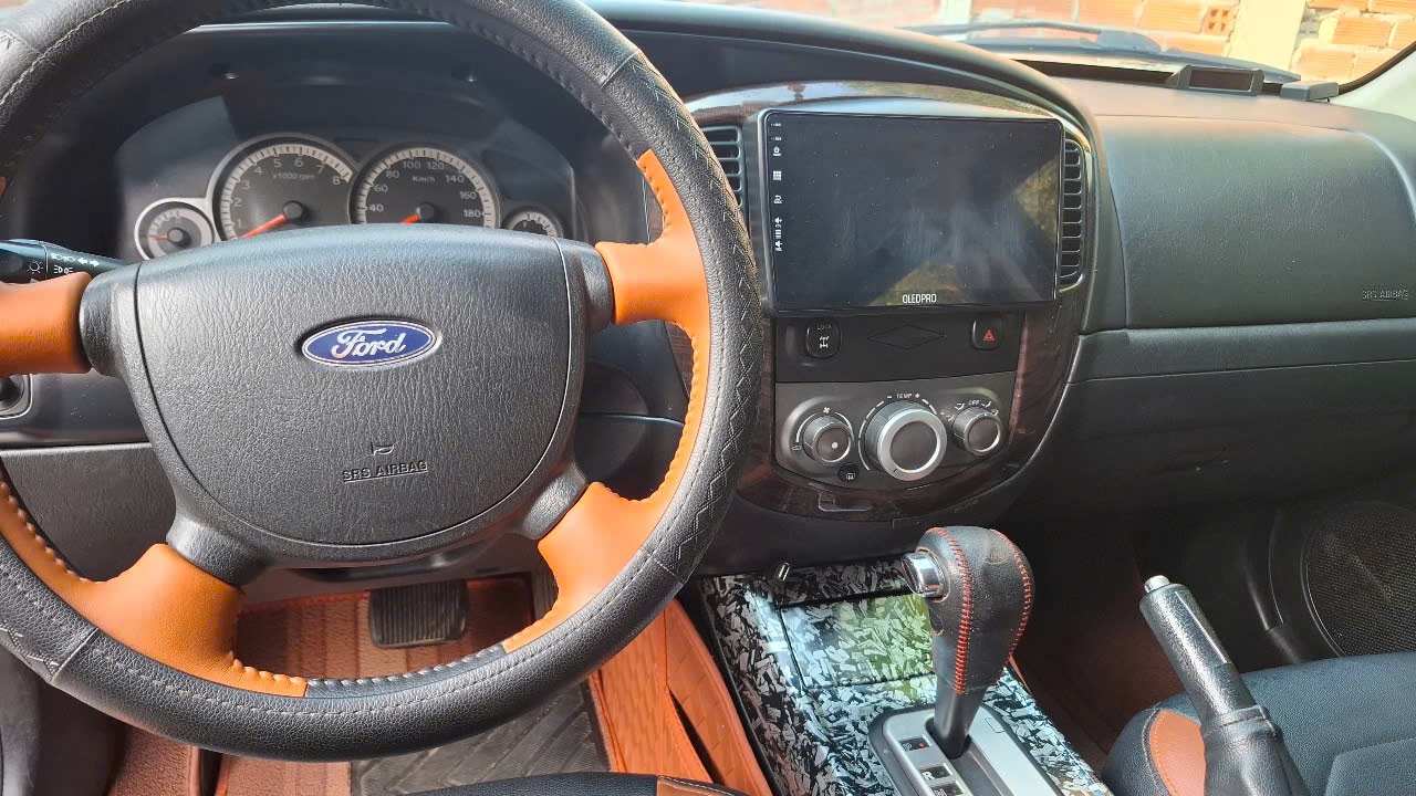 Ford Escape XLT 2.3L 4x4 AT 2009 - Nội thất 5