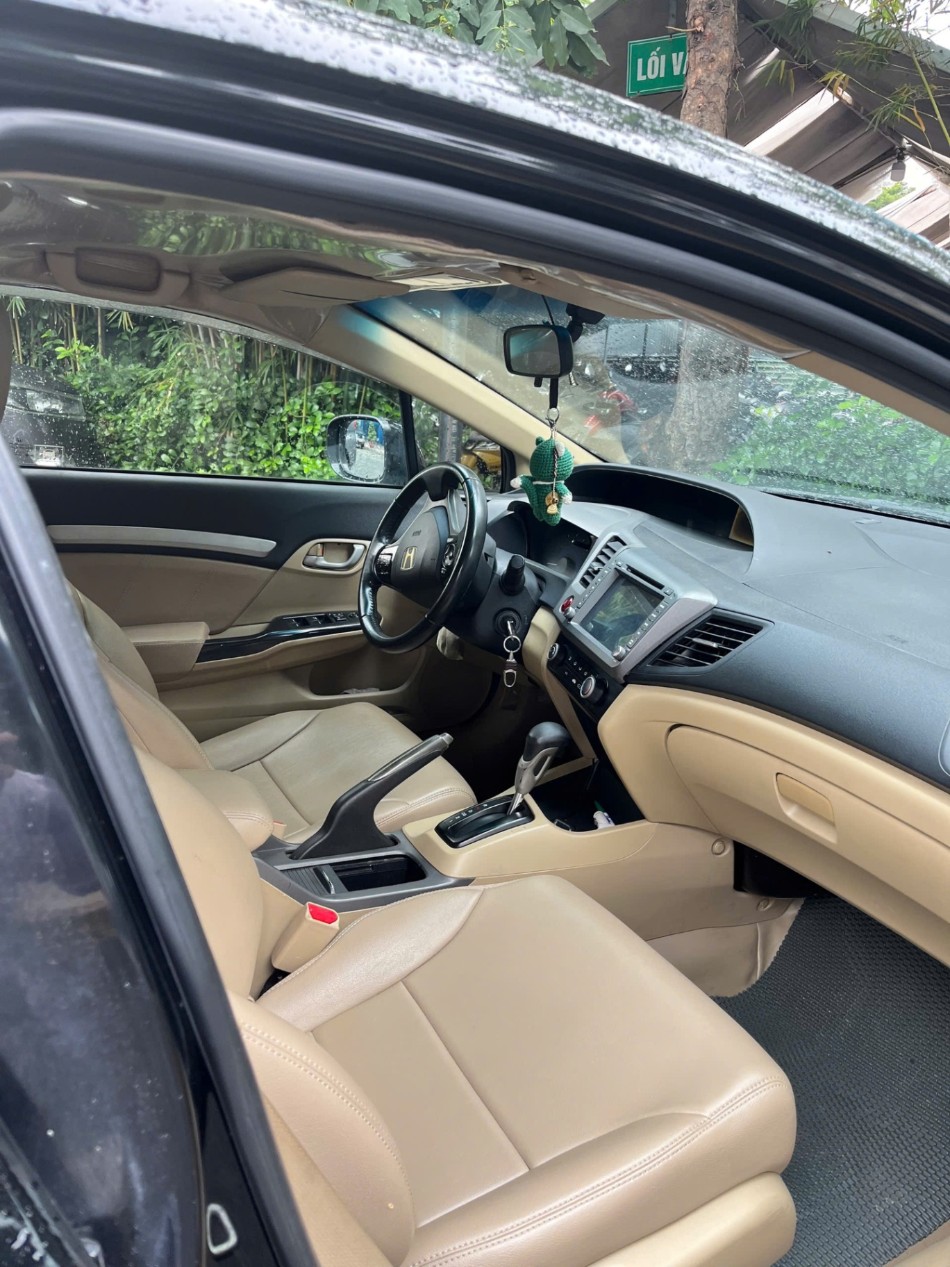 Honda Civic 1.8 AT 2012 - Nội thất 1