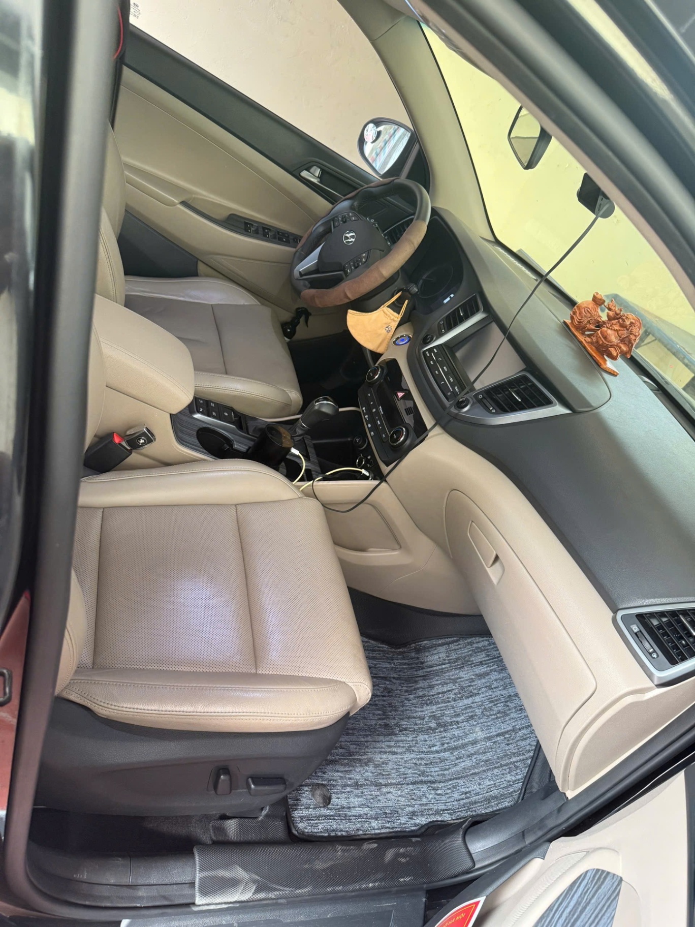 Hyundai Tucson 1.6 AT Turbo 2018 - Nội thất 1